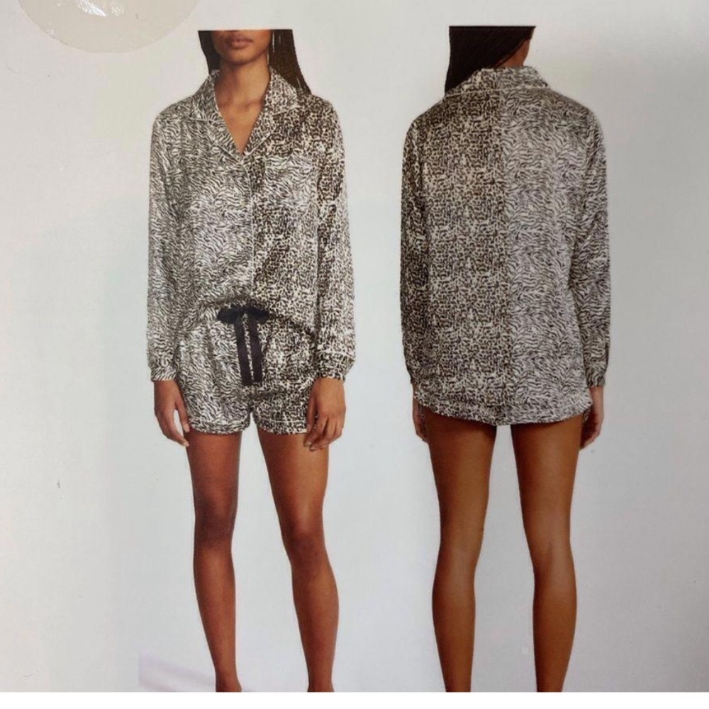 BB Dakota satin notch collar Women's pajama set, 
Size Large, NWT Safari print